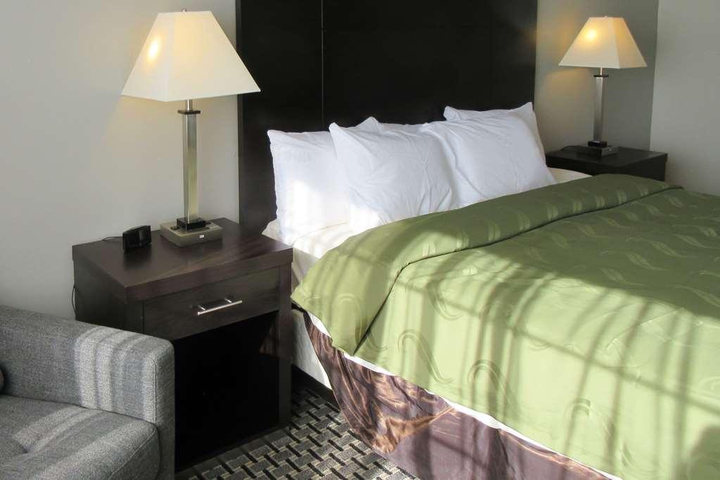 Quality Inn Rawlins I-80 Exterior photo