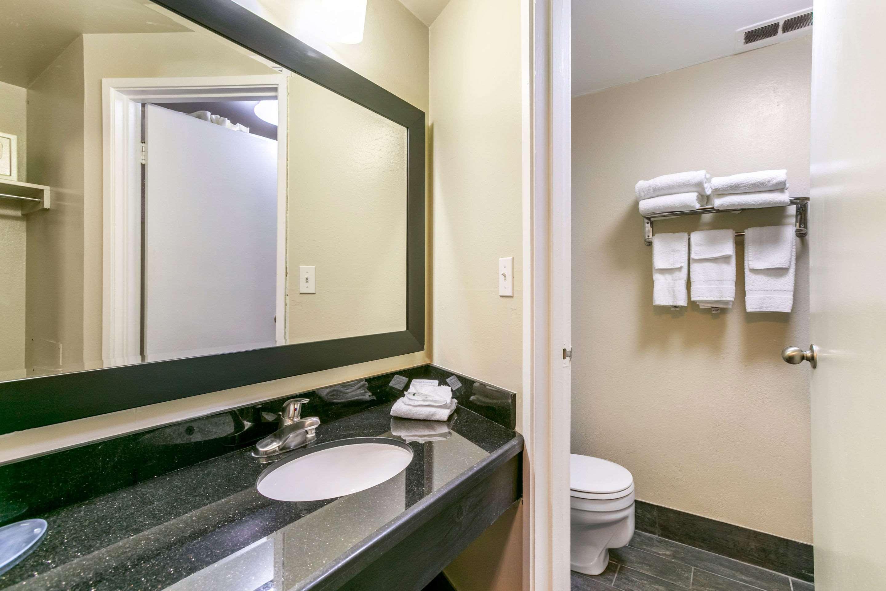 Quality Inn Rawlins I-80 Exterior photo